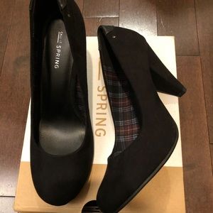 Faux Suede Black Pumps